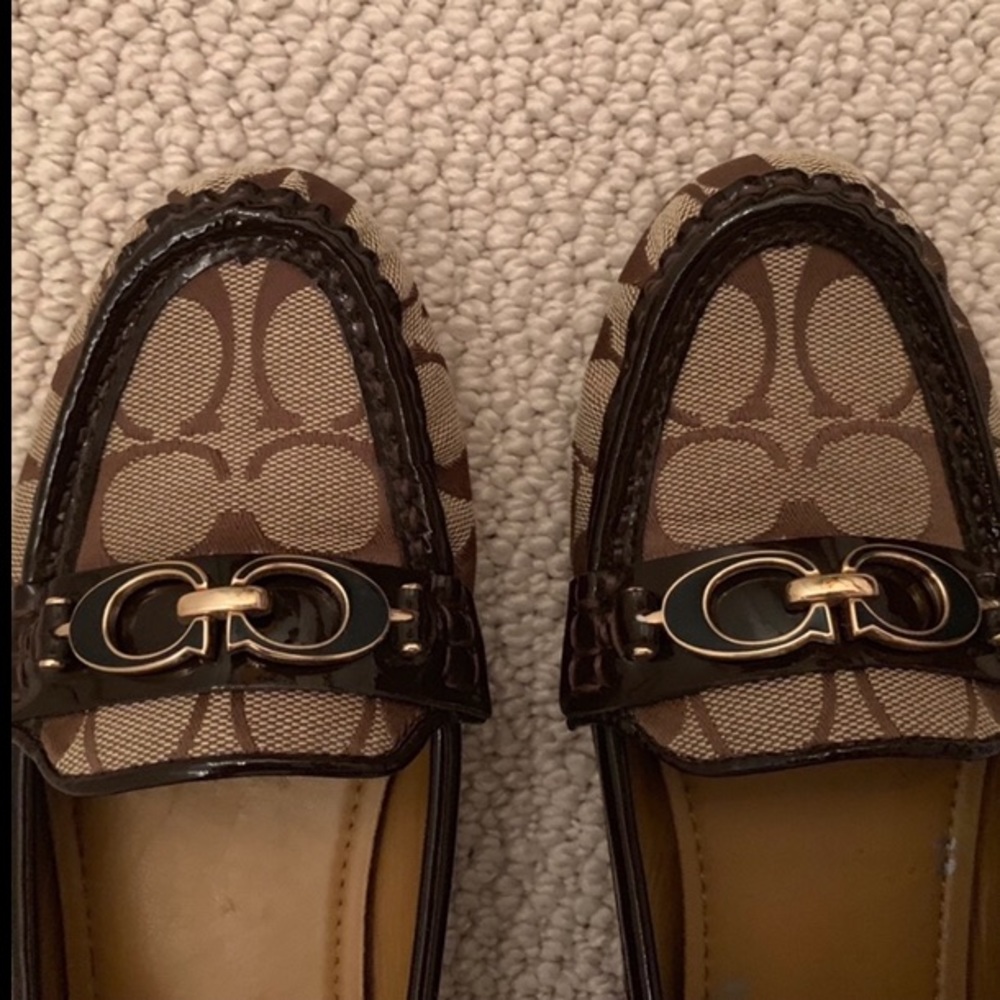 Coach Fortunata Khaki Chestnut Emblem Loafers - Picture 3 of 6